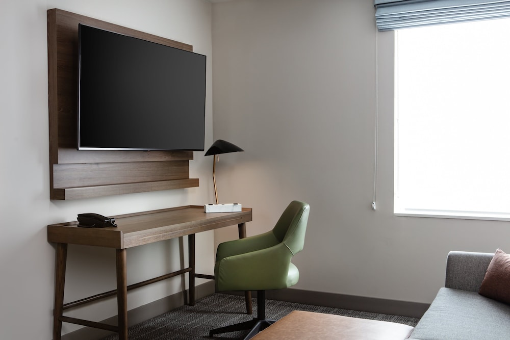 staybridge suites iowa city coralville an ihg hotel