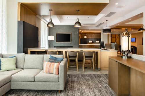 staybridge suites iowa city coralville an ihg hotel