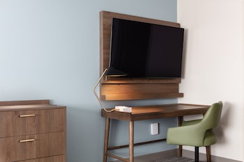 Staybridge Suites Iowa City Coralville, An Ihg Hotel,Iowa City>>Coralville,3 star