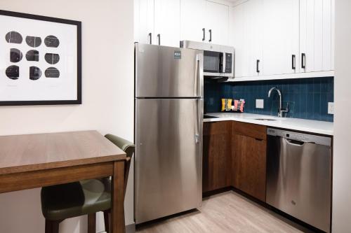 staybridge suites iowa city coralville an ihg hotel