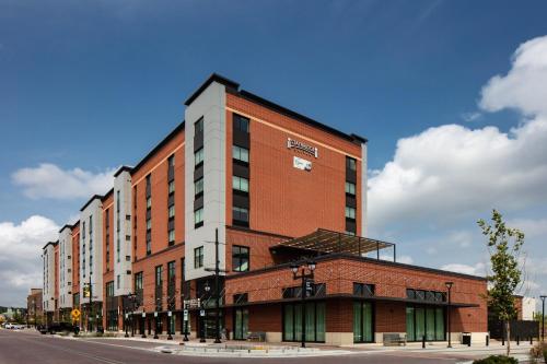 staybridge suites iowa city coralville an ihg hotel