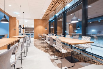 hampton by hilton warsaw reduta