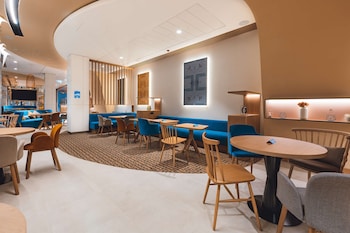 hampton by hilton warsaw reduta