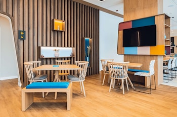 hampton by hilton warsaw reduta