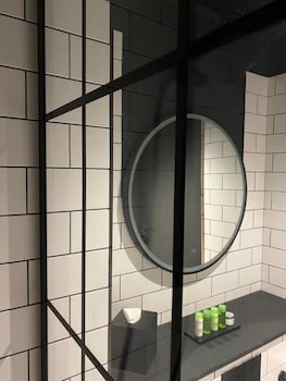 The Baltic Hotel,Merseyside>>Liverpool,4 star