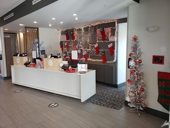 Holiday Inn Express And Suites Ottawa, An Ihg Hotel,Franklin>>Emporia,2.5 star