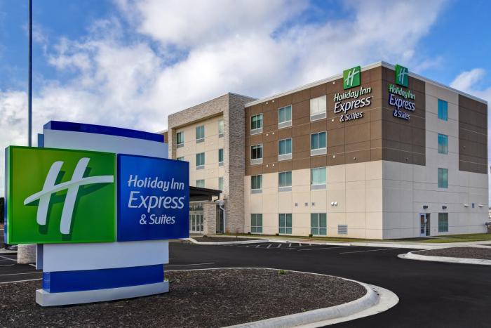 holiday inn express and suites ottawa an ihg hotel
