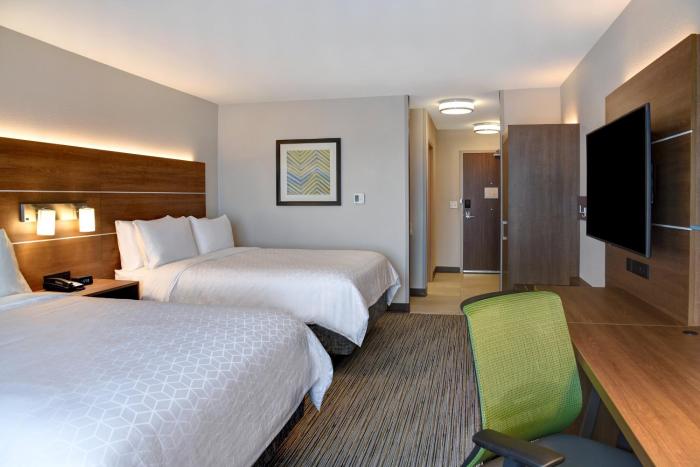 holiday inn express and suites ottawa an ihg hotel