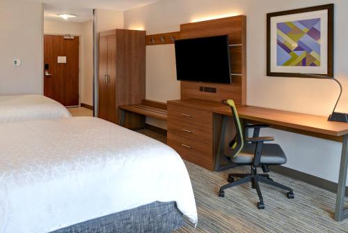 holiday inn express and suites ottawa an ihg hotel