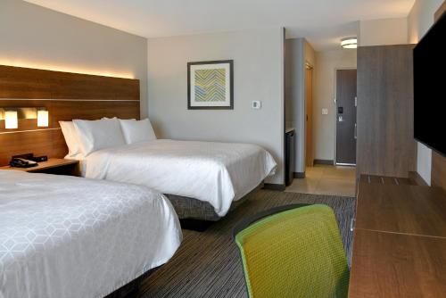 holiday inn express and suites ottawa an ihg hotel