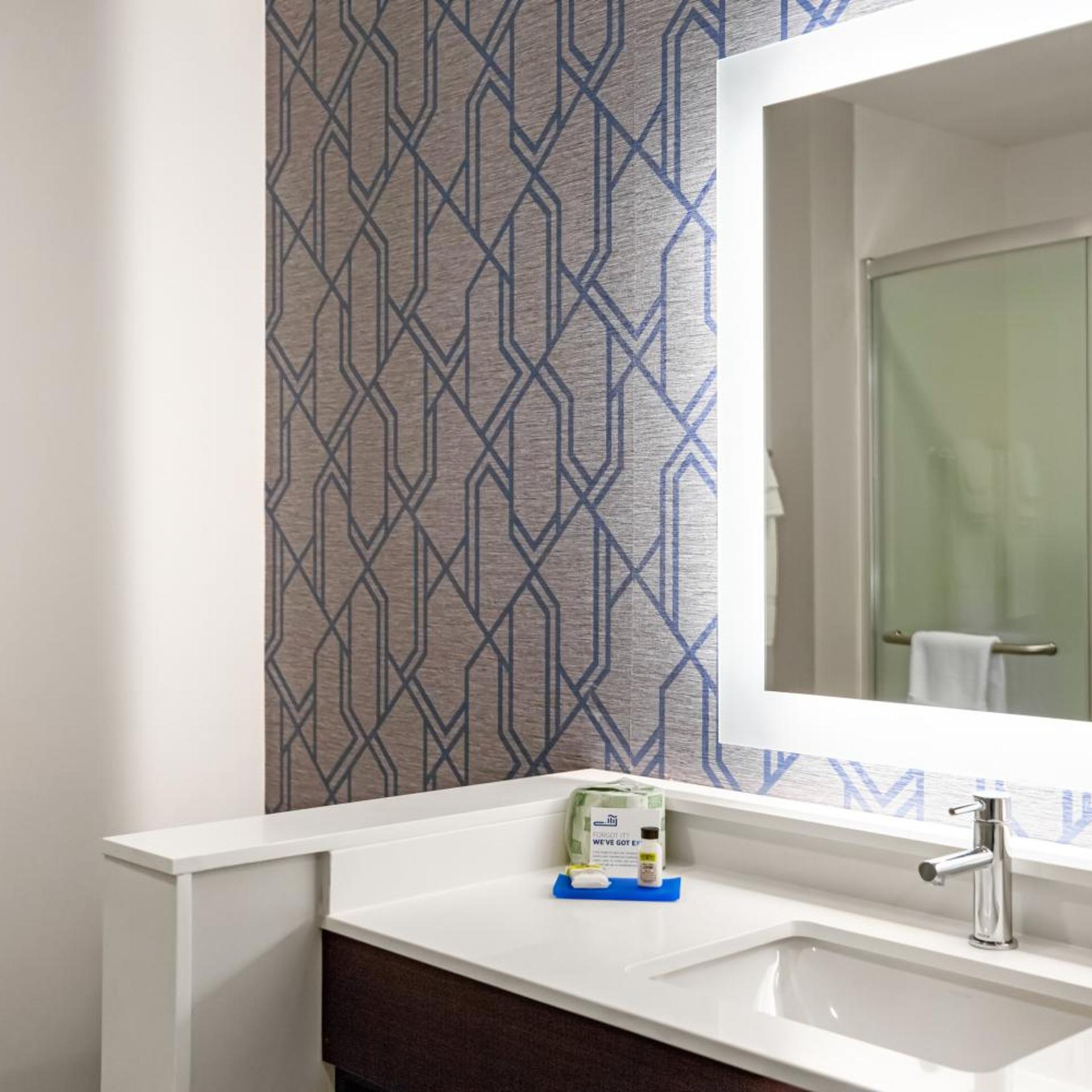 holiday inn express and suites sanford