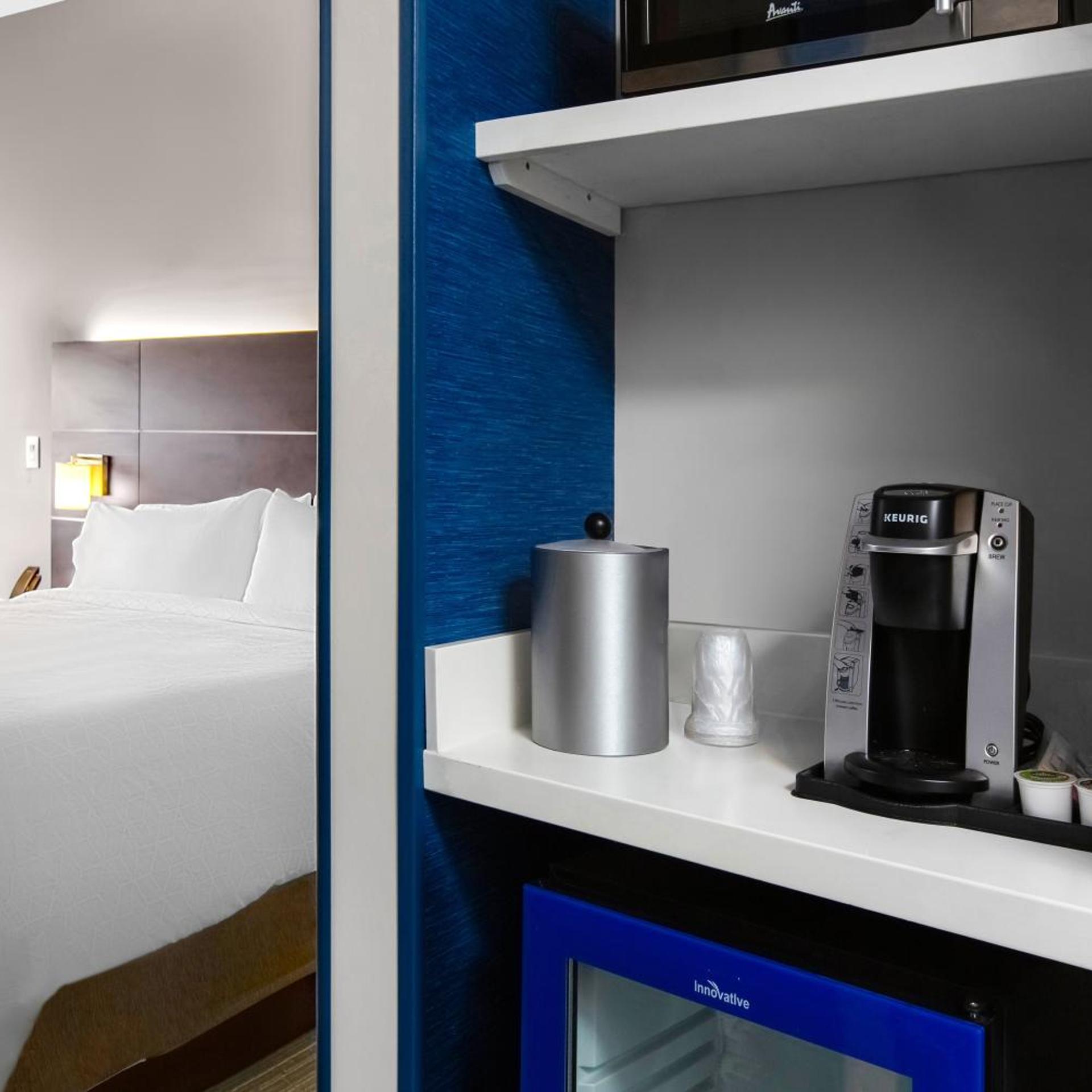holiday inn express and suites sanford
