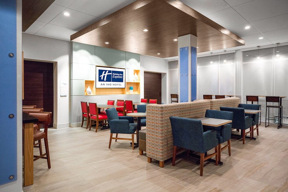 holiday inn express and suites sanford