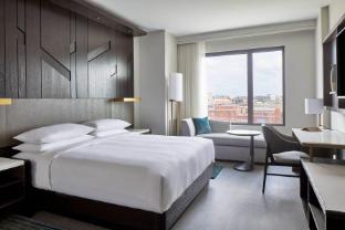 unc charlotte marriott hotel and conference center