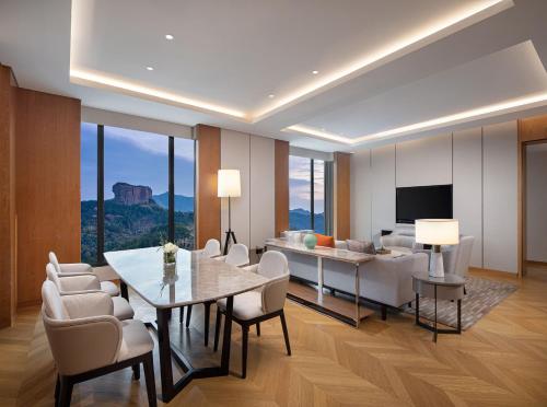 holiday inn chengde park view an ihg hotel