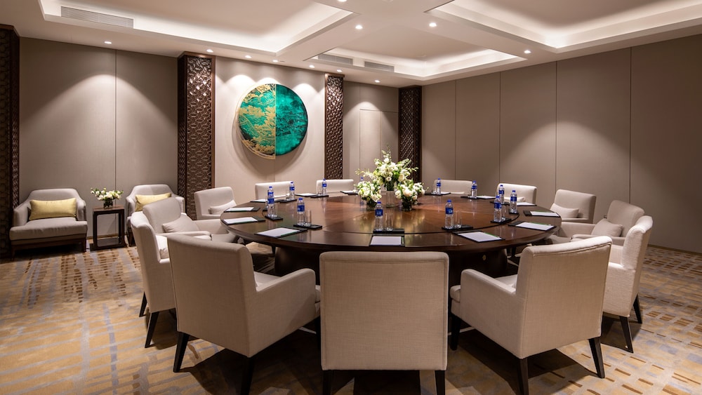 holiday inn express chengde park view an ihg hotel