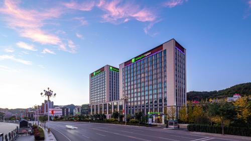 holiday inn express chengde park view an ihg hotel