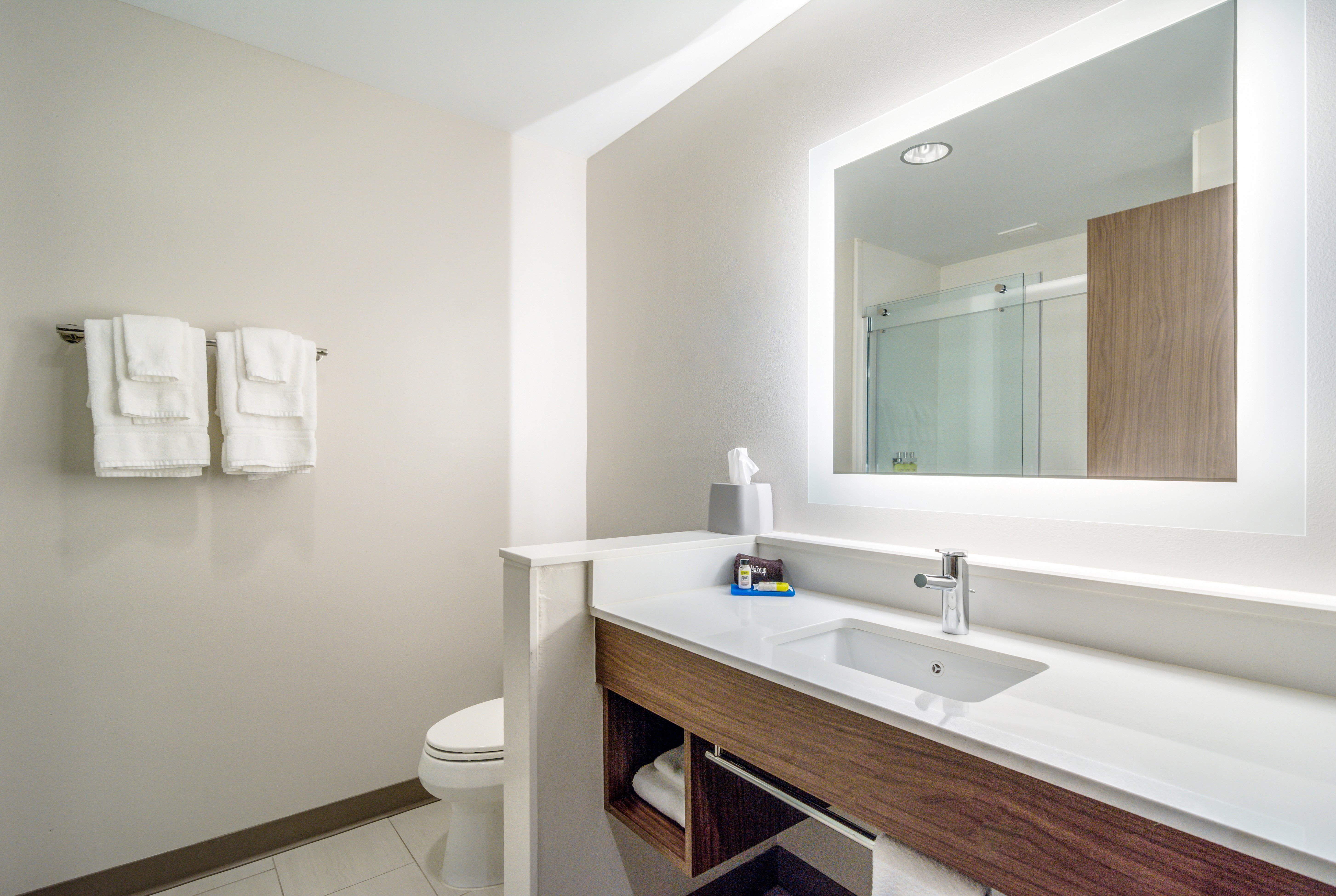 holiday inn express and suites asheboro an ihg hotel