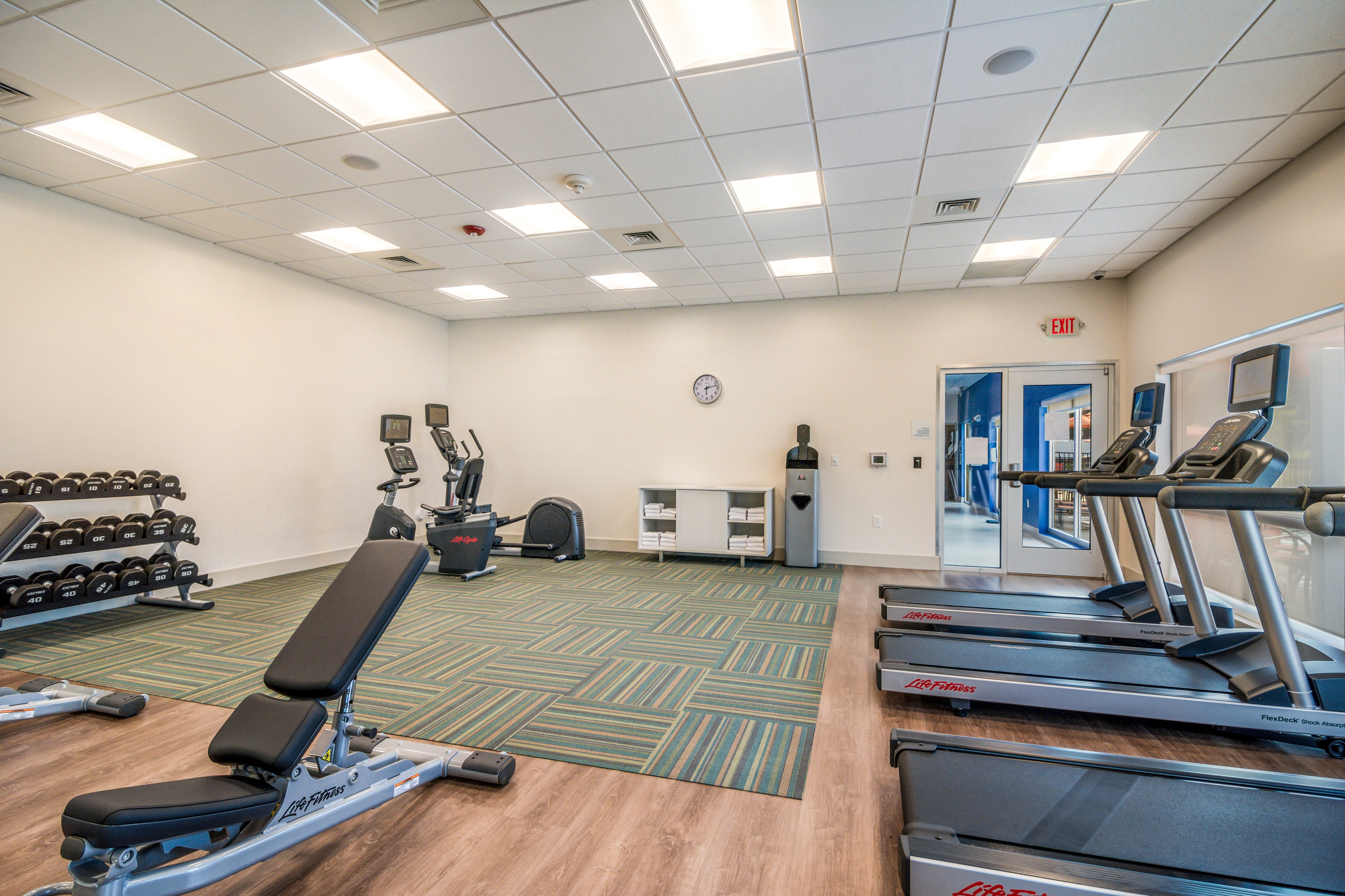 holiday inn express and suites asheboro an ihg hotel