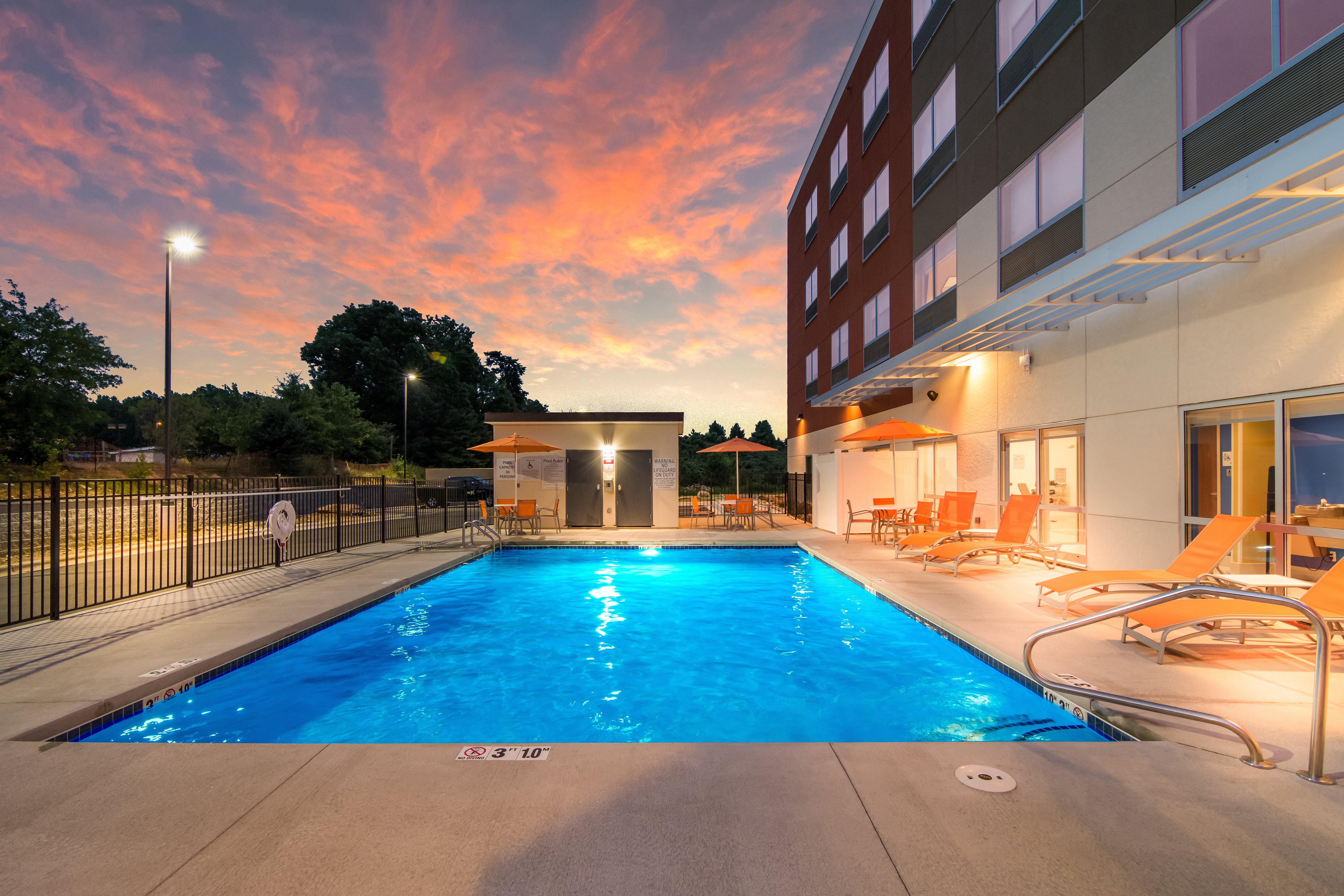 holiday inn express and suites asheboro an ihg hotel