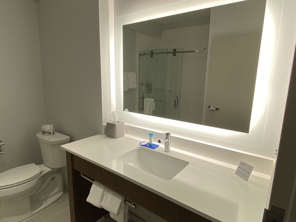 holiday express and suites dahlonega an ihg hotel
