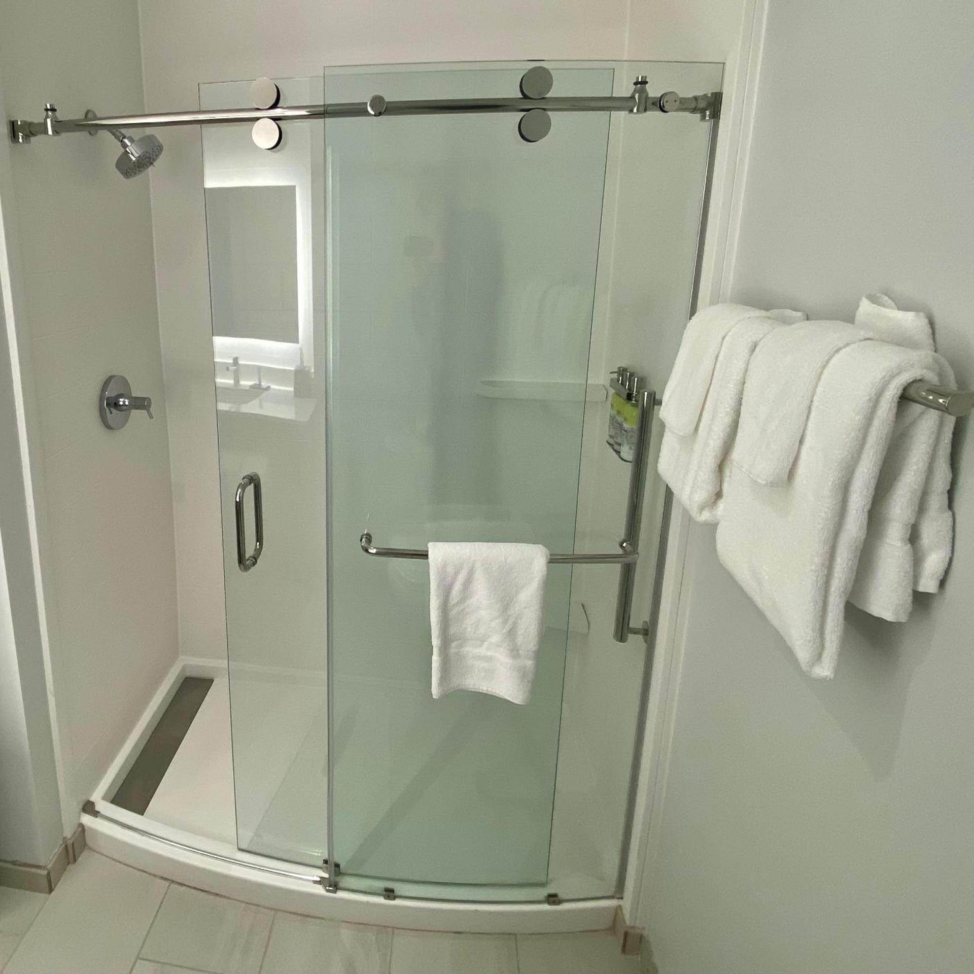 holiday express and suites dahlonega an ihg hotel