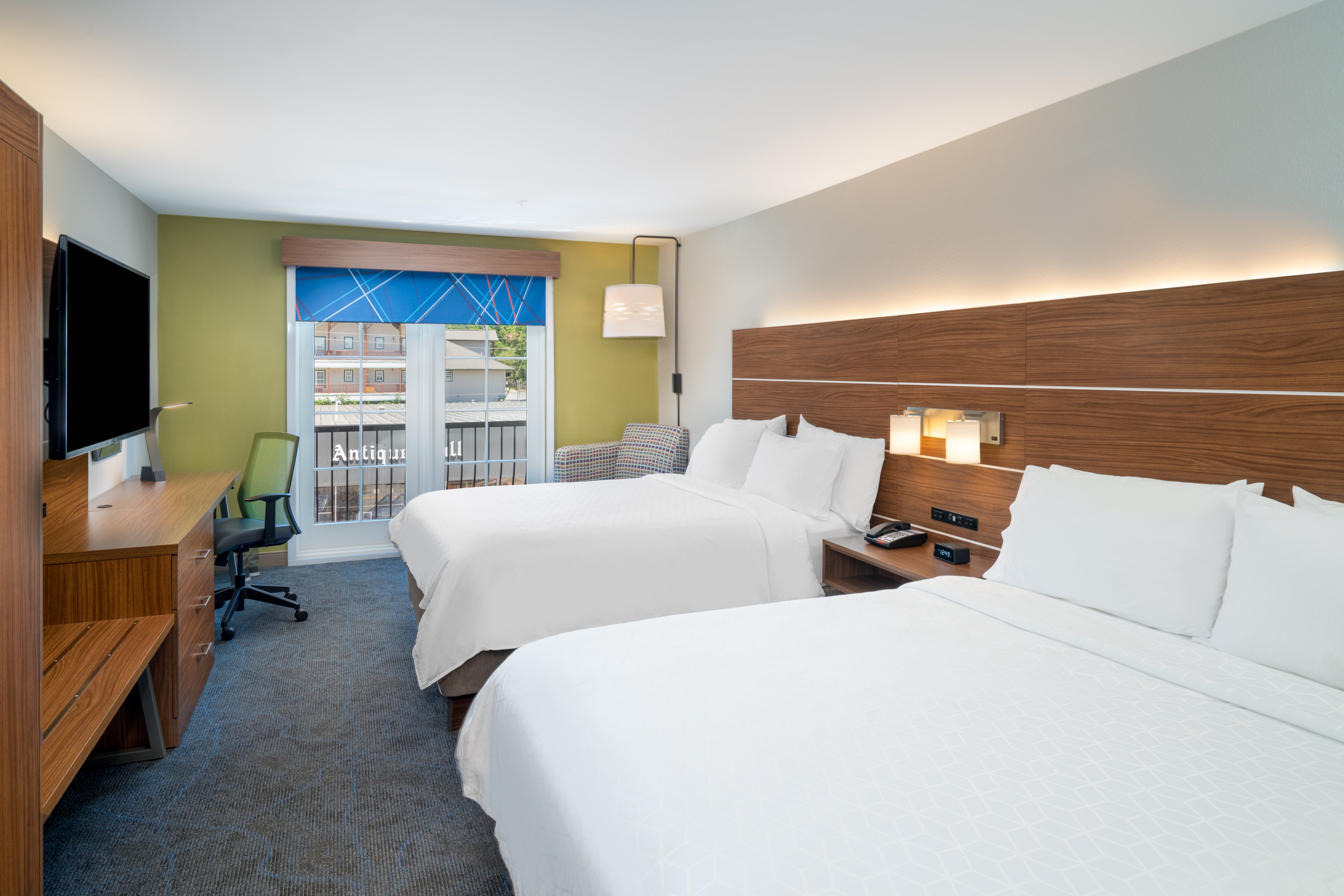 holiday express and suites dahlonega an ihg hotel