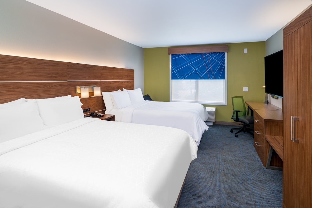 holiday express and suites dahlonega an ihg hotel