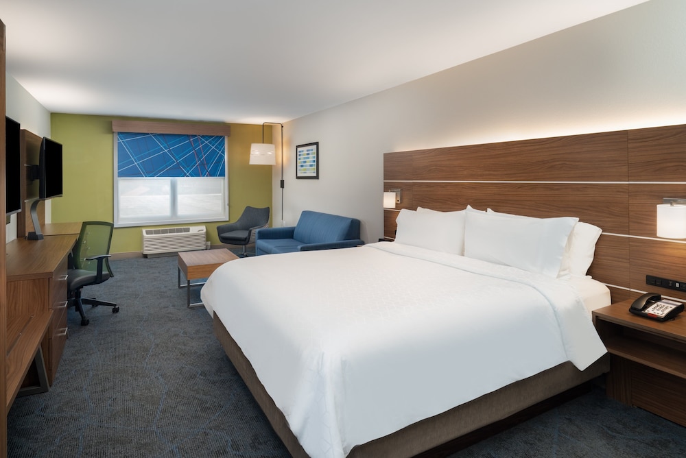 holiday express and suites dahlonega an ihg hotel