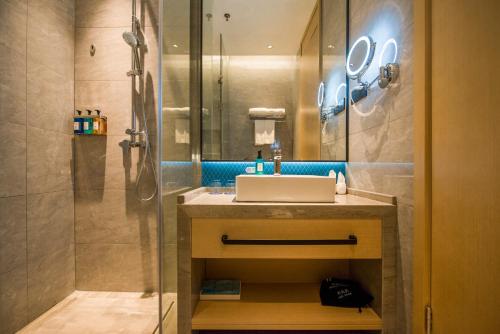 holiday inn express shenzhen nanshan an ihg hotel