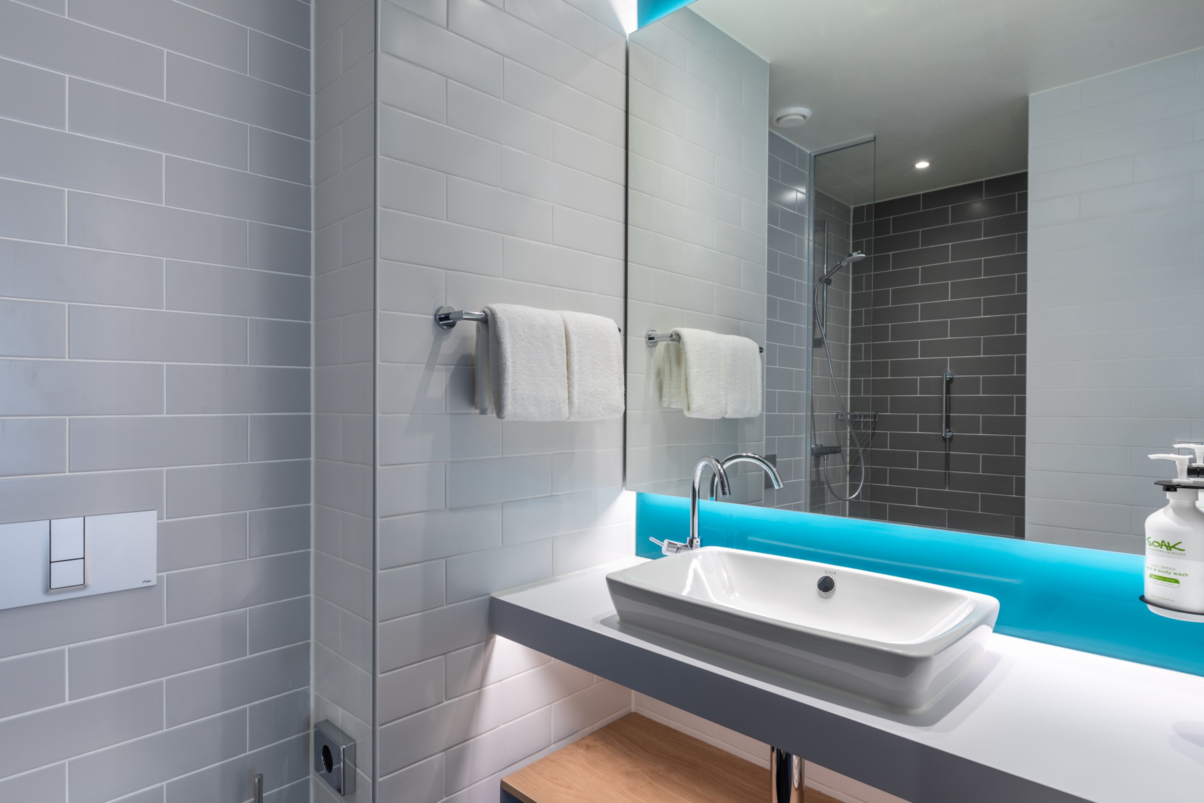 holiday inn express almere an ihg hotel