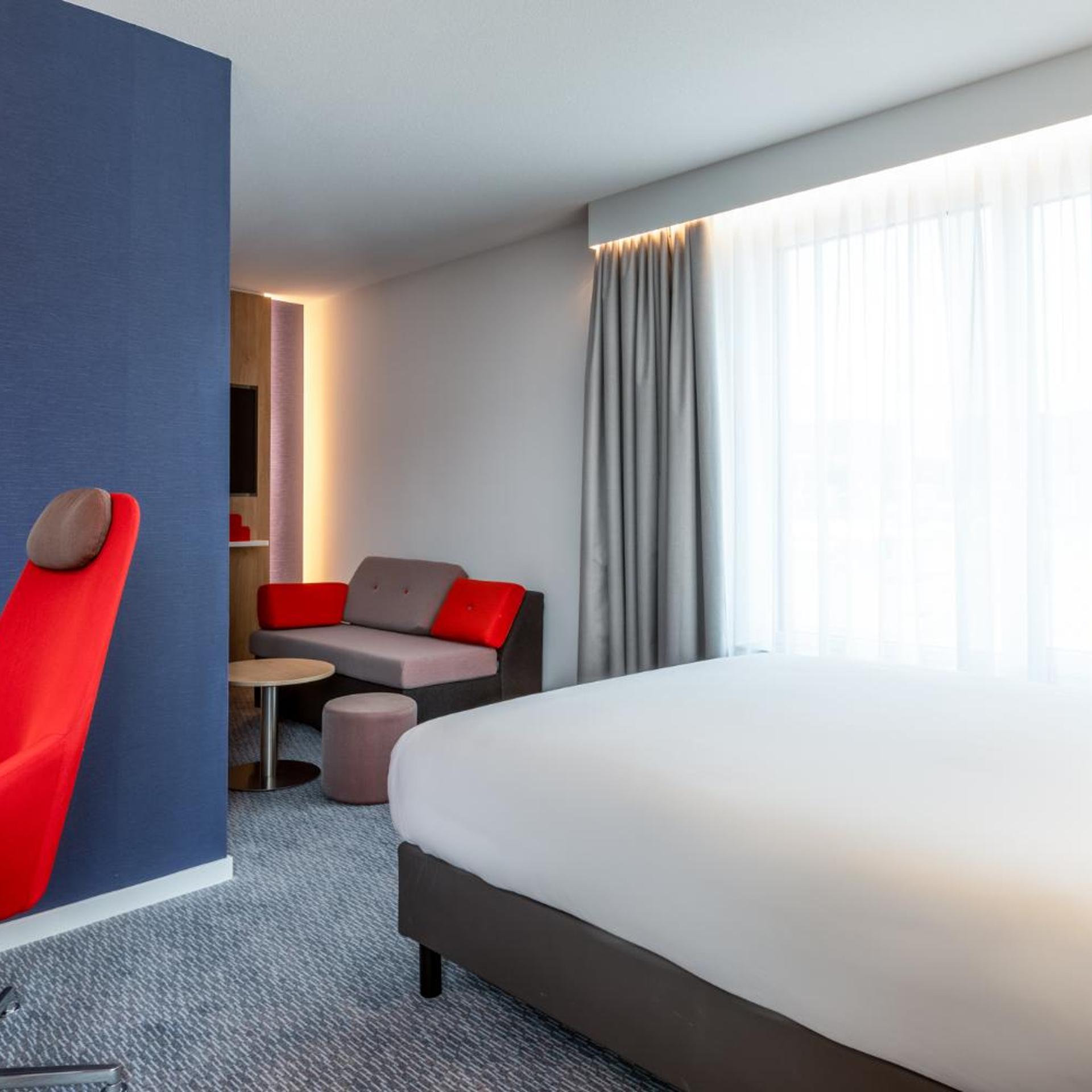 holiday inn express almere an ihg hotel
