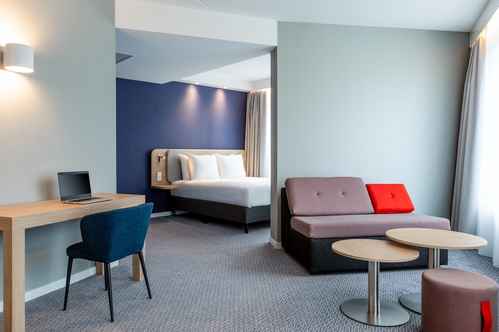 holiday inn express almere an ihg hotel