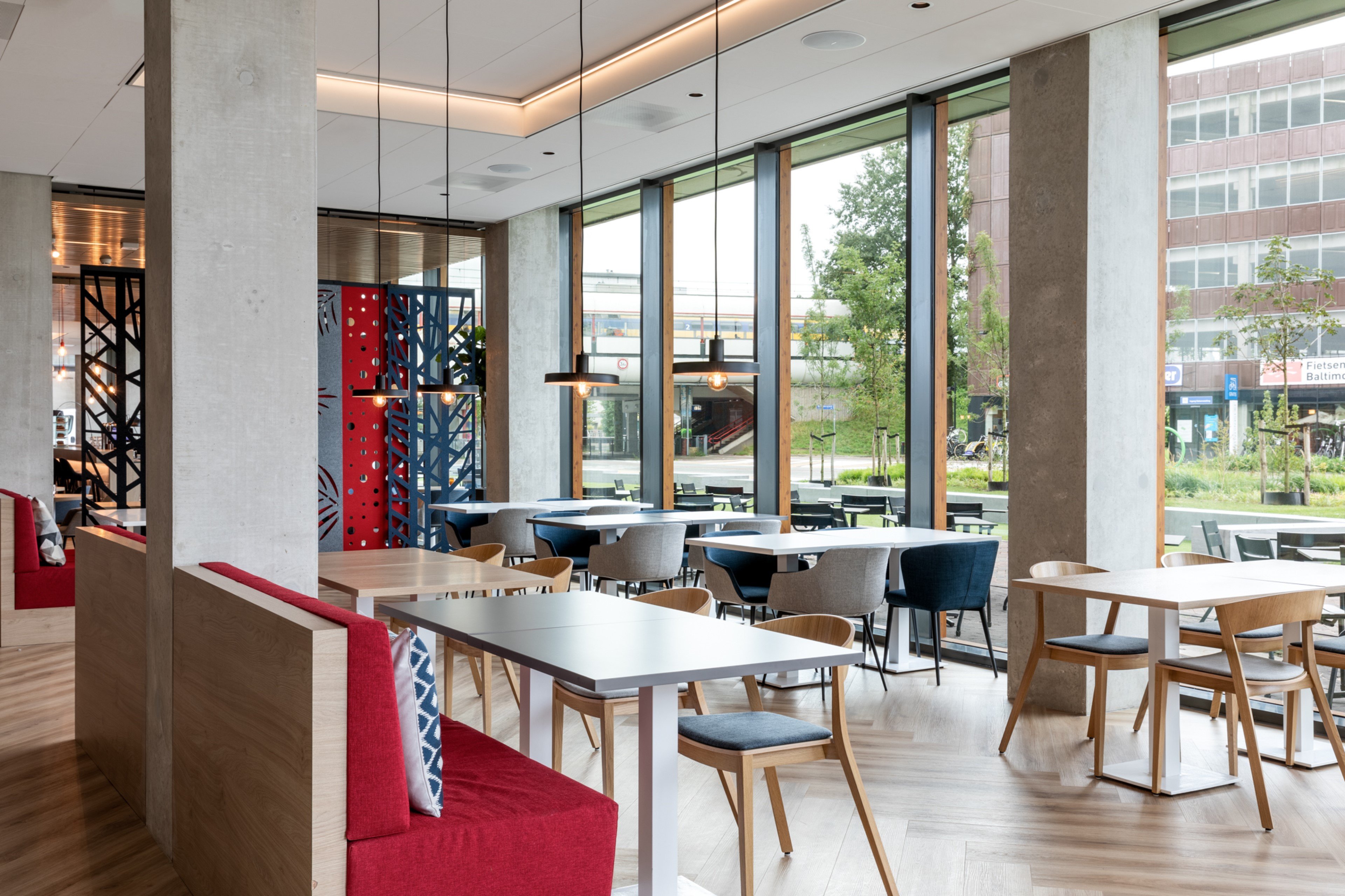 holiday inn express almere an ihg hotel