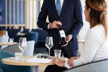 holiday inn express almere an ihg hotel