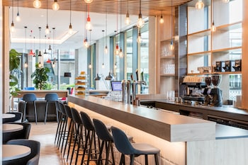 holiday inn express almere an ihg hotel