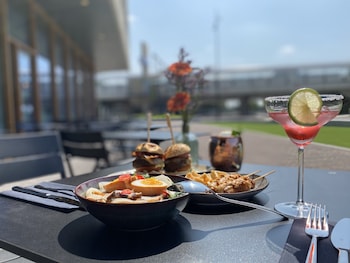 holiday inn express almere an ihg hotel