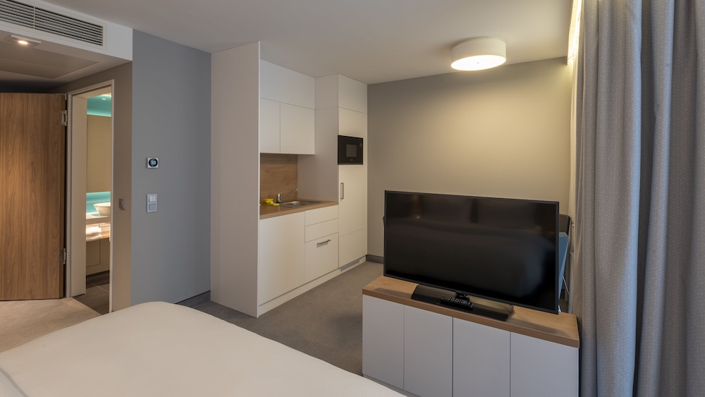 holiday inn express offenbach an ihg hotel
