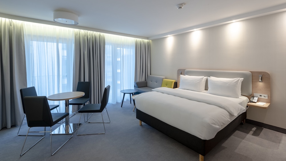 holiday inn express offenbach an ihg hotel