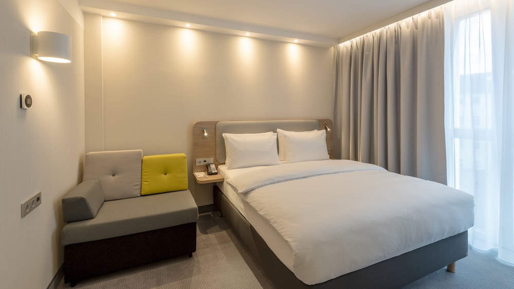 holiday inn express offenbach an ihg hotel