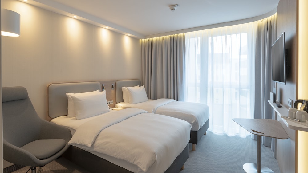holiday inn express offenbach an ihg hotel