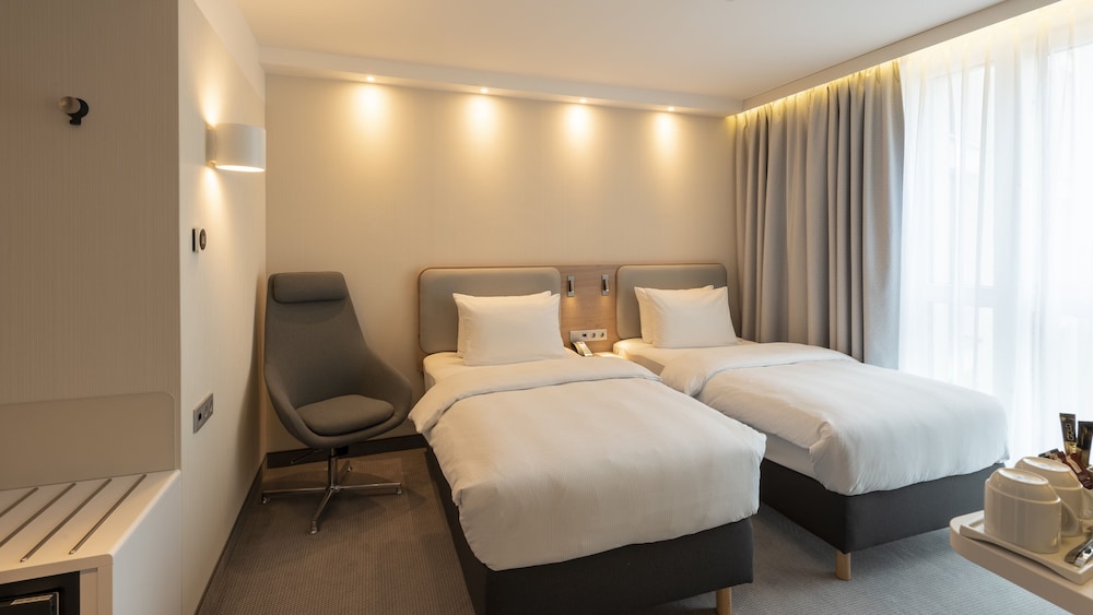 holiday inn express offenbach an ihg hotel