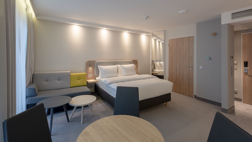 holiday inn express offenbach an ihg hotel