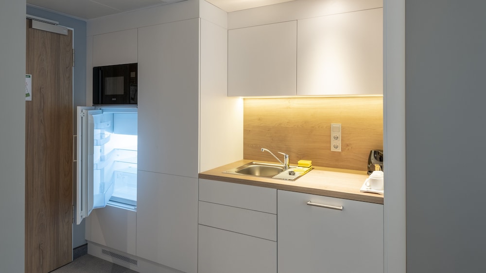 holiday inn express offenbach an ihg hotel