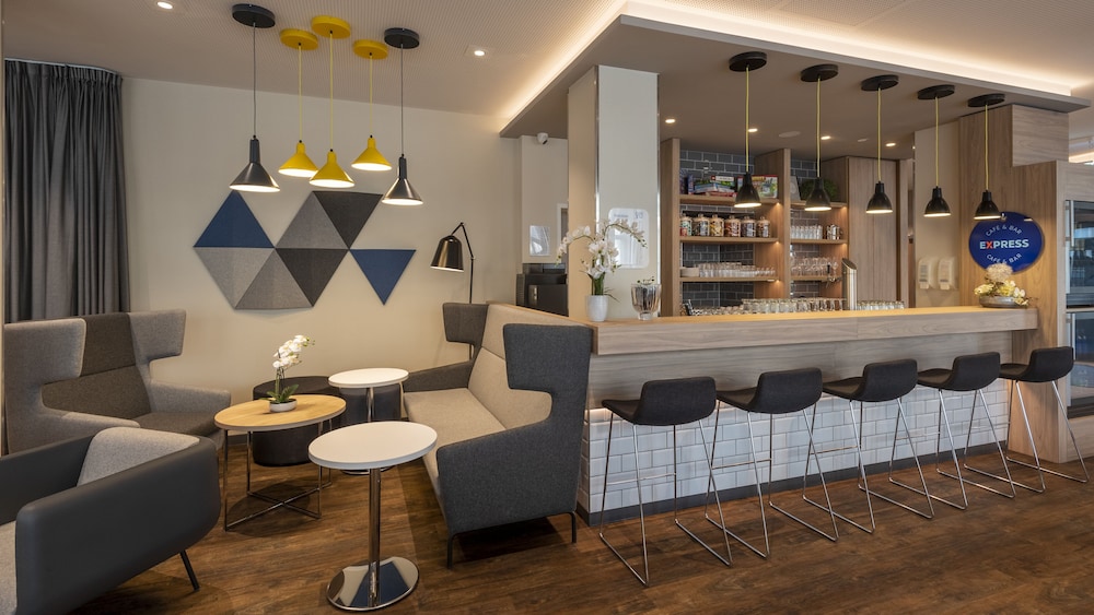 holiday inn express offenbach an ihg hotel