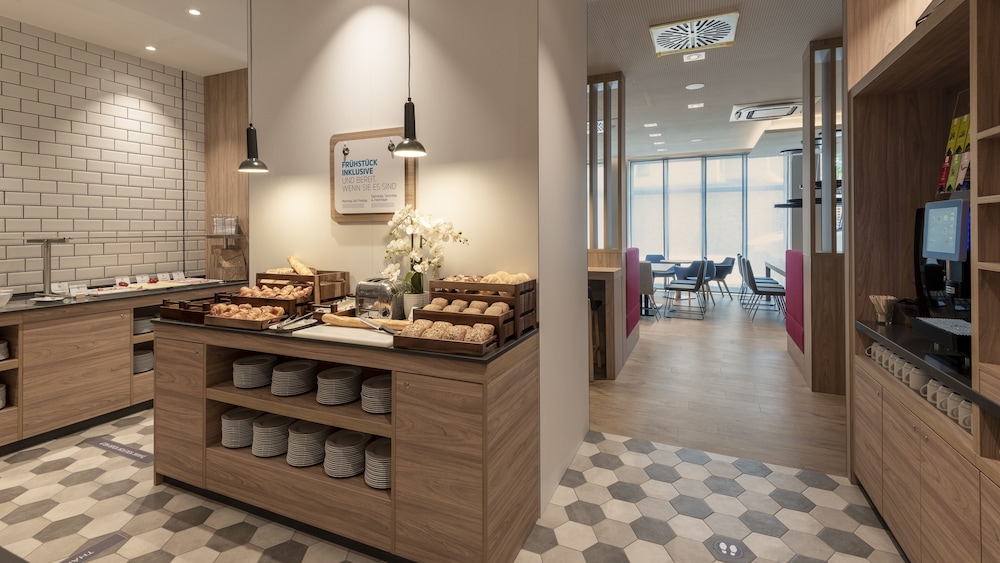 holiday inn express offenbach an ihg hotel