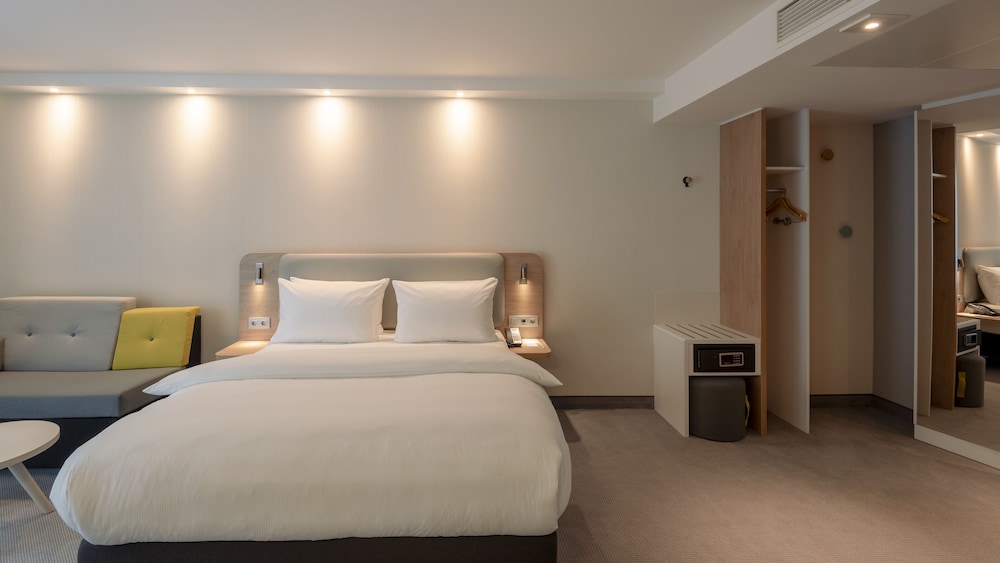 holiday inn express offenbach an ihg hotel