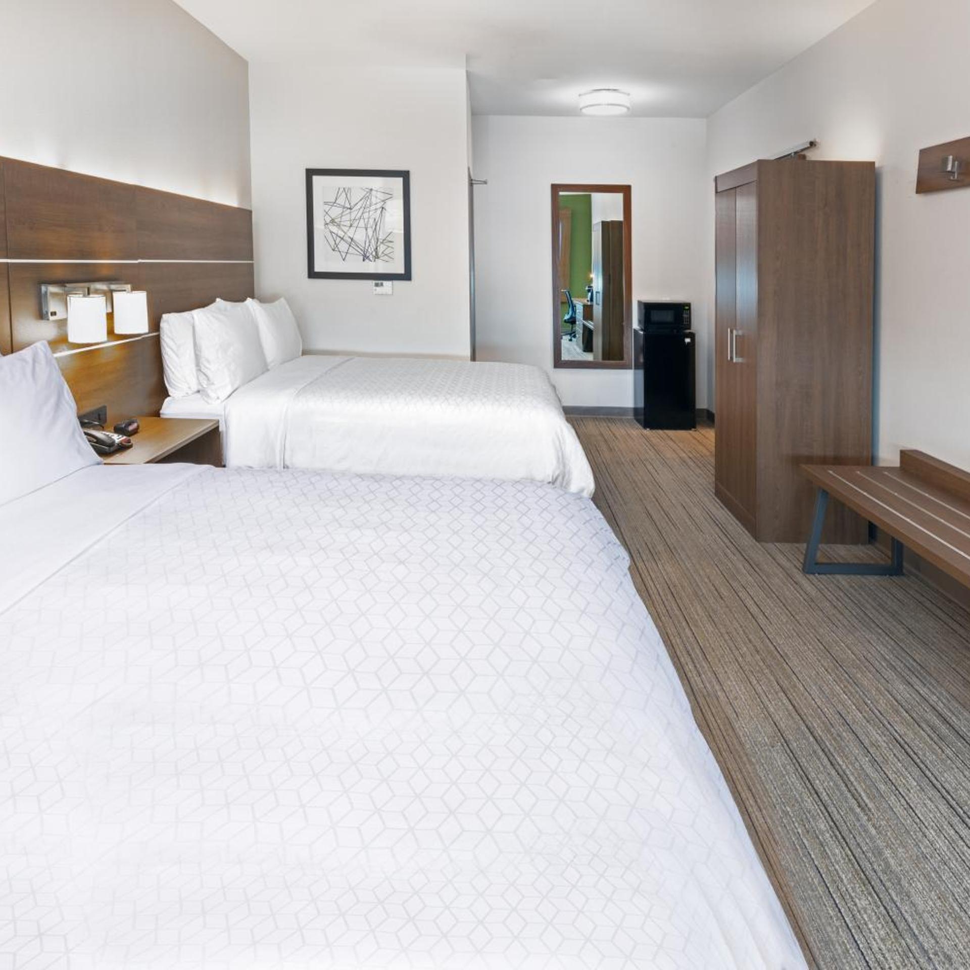 hol inn exp and suites stafford nw sugar land