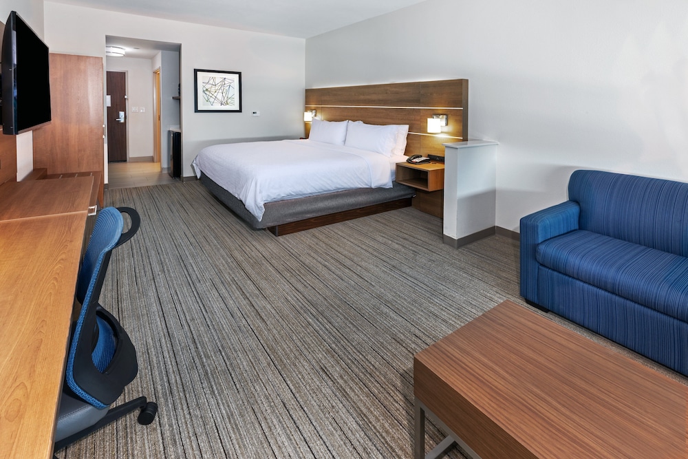 hol inn exp and suites stafford nw sugar land