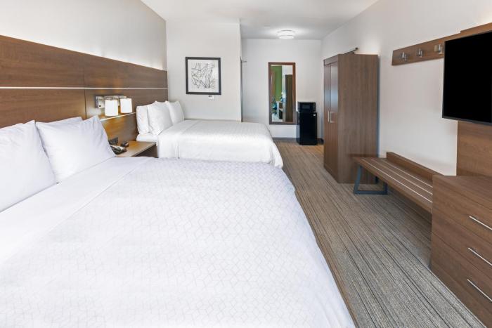 hol inn exp and suites stafford nw sugar land